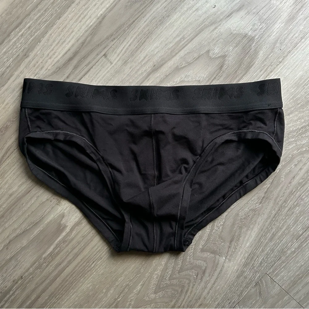 SKIMS | Men's Brief in Obsidian Blue (XS)